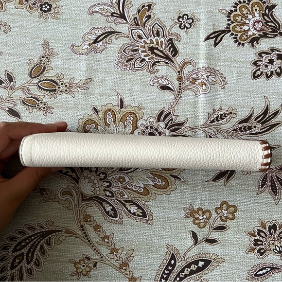 MICHAEL KORS Jet Set Travel Leather Gold-Tone Hardware Quarter Zip Wallet NWT - Picture 13 of 15